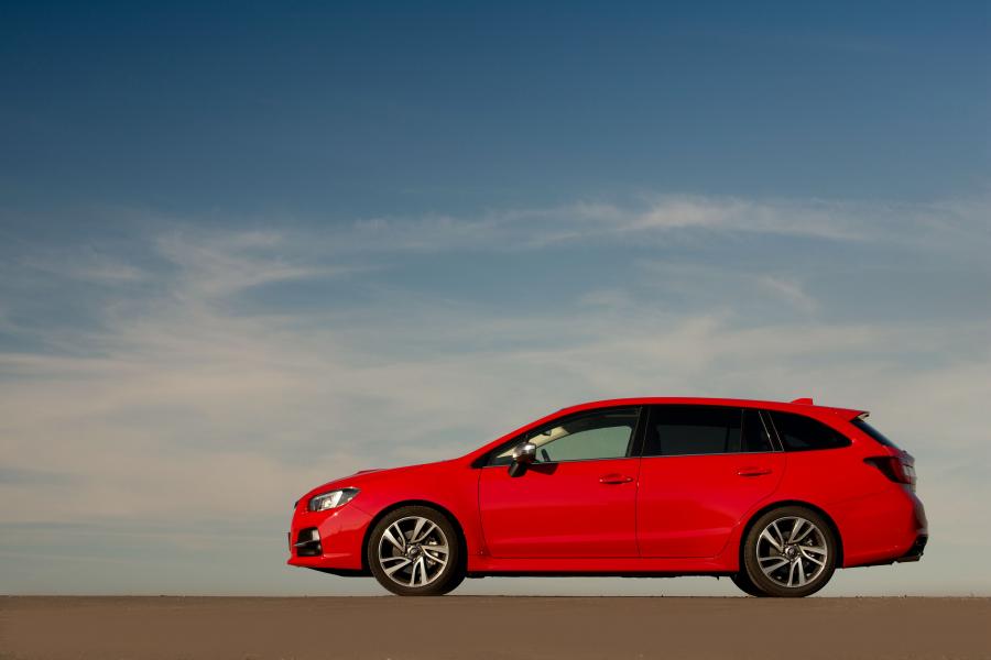  Subaru Levorg 2015 года  (EU) (фото 8 из 40)